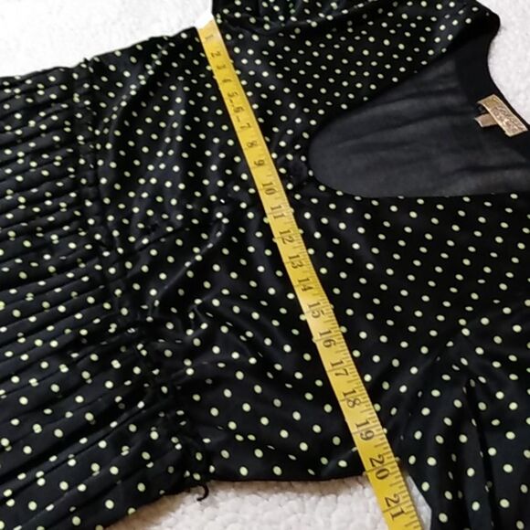 Adorable Black Dress W/ Green Polka Dots And Poofy Slit Half Sleeves - Picture 11 of 15